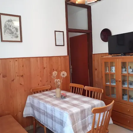 Pet Friendly Apartments Simunec * Malinska